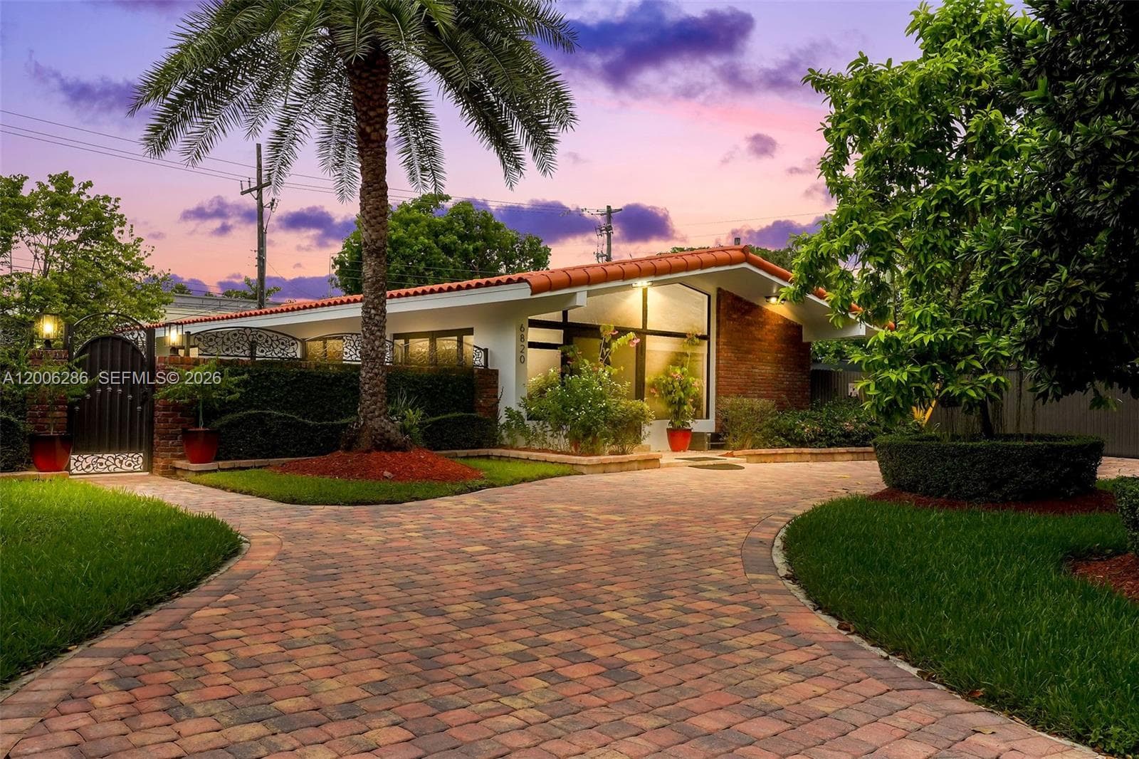 6820 SW 86th Ave, Miami FL 33143 — 27