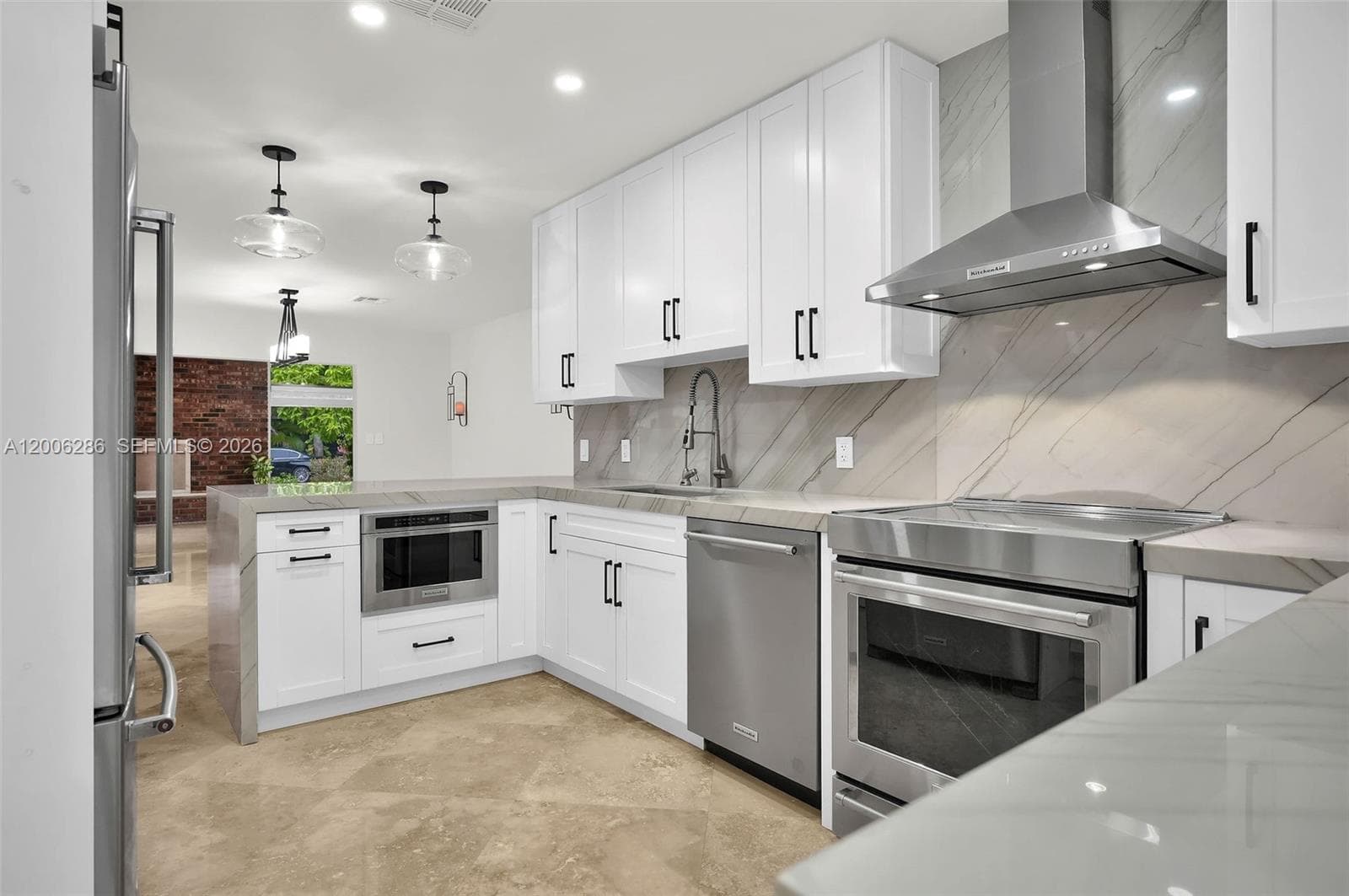 6820 SW 86th Ave, Miami FL 33143 — 12