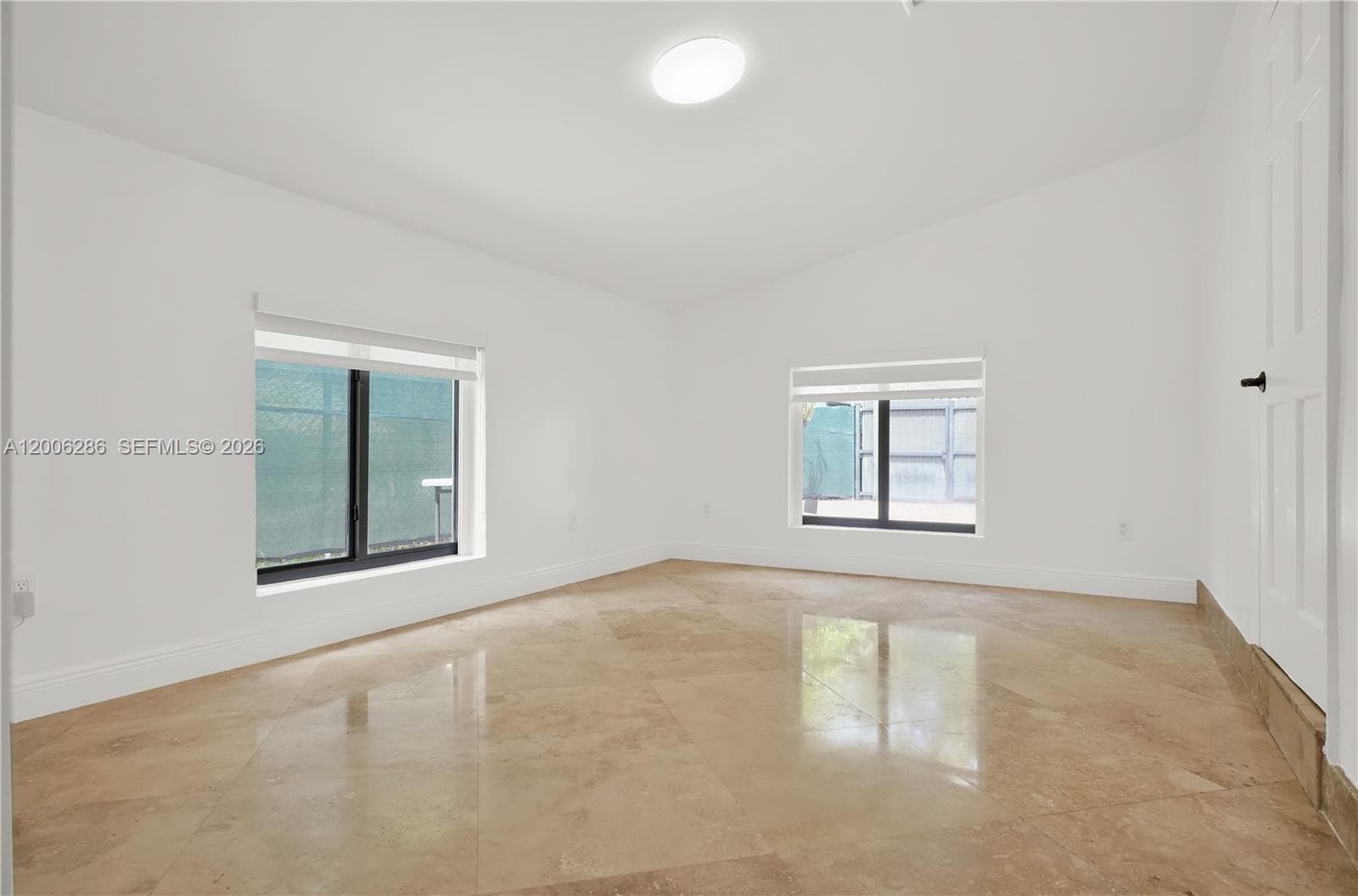 6820 SW 86th Ave, Miami FL 33143 — 22