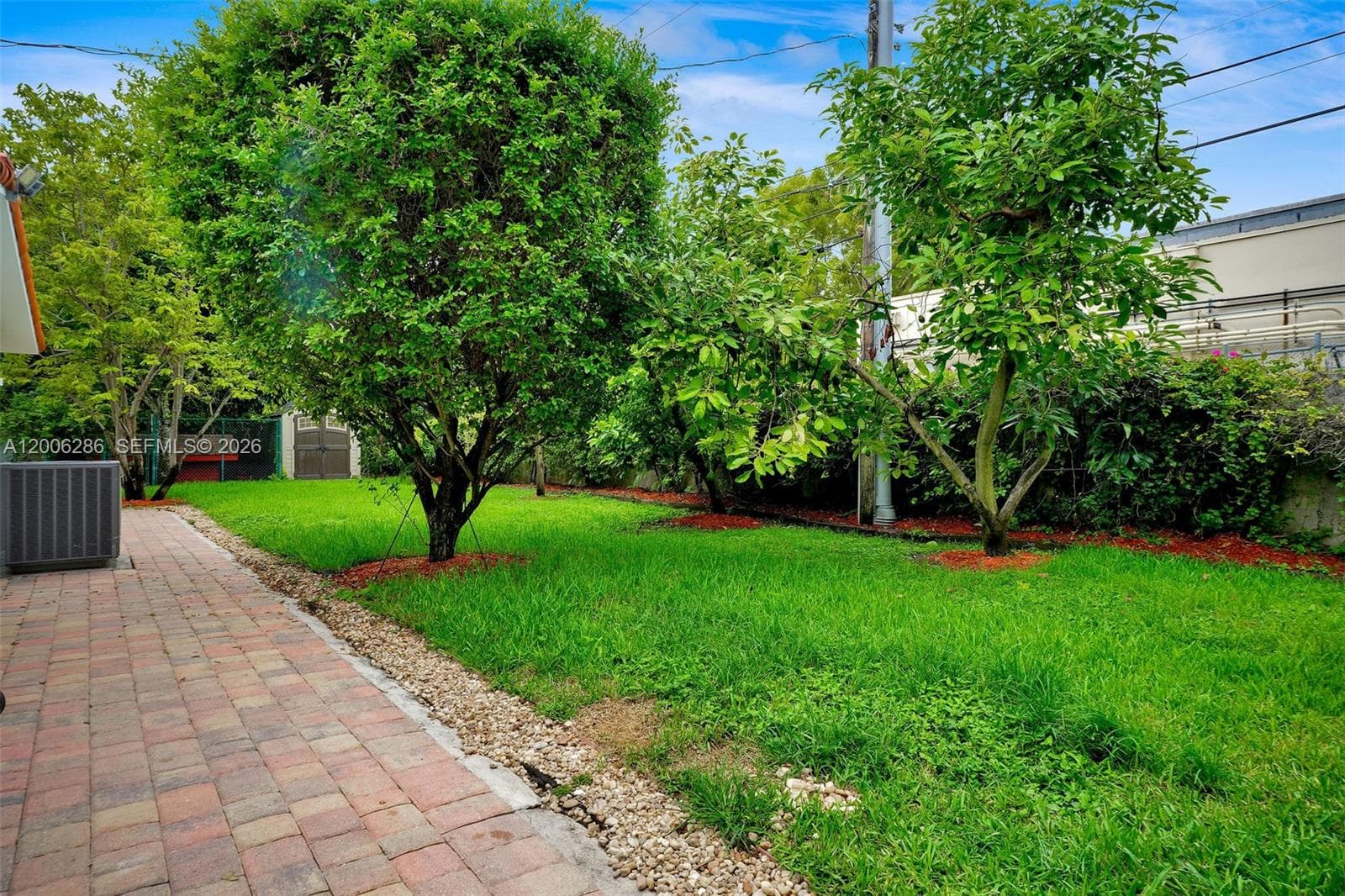 6820 SW 86th Ave, Miami FL 33143 — 24