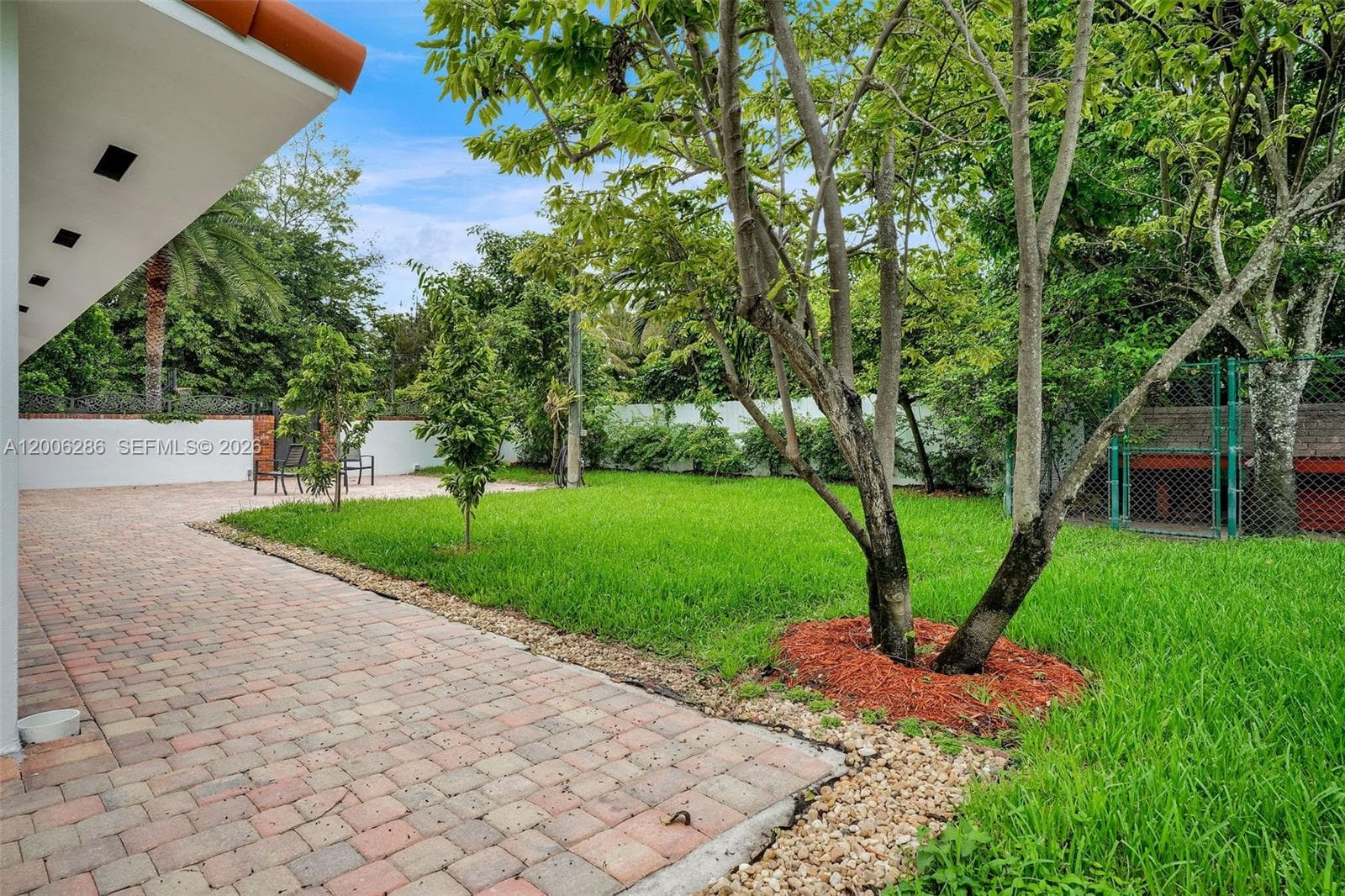 6820 SW 86th Ave, Miami FL 33143 — 25