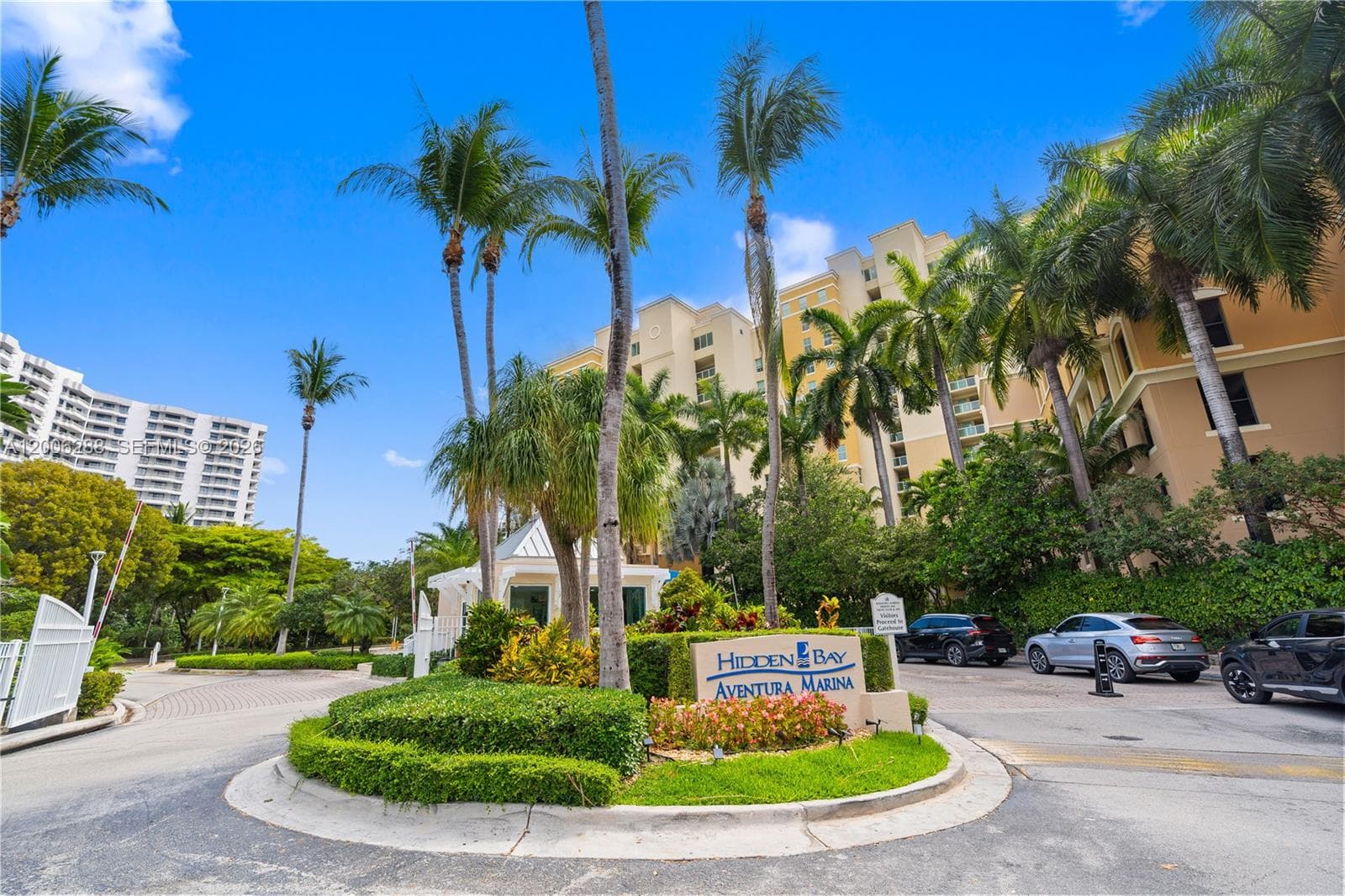 3330 NE 190th St # 712, Aventura FL 33180 — 3