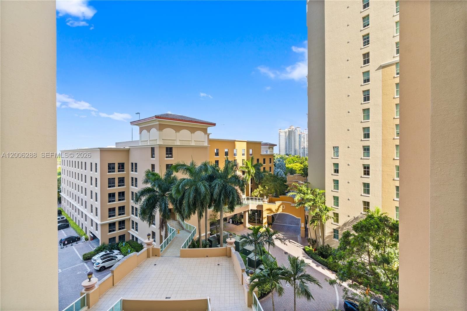 3330 NE 190th St # 712, Aventura FL 33180 — 38