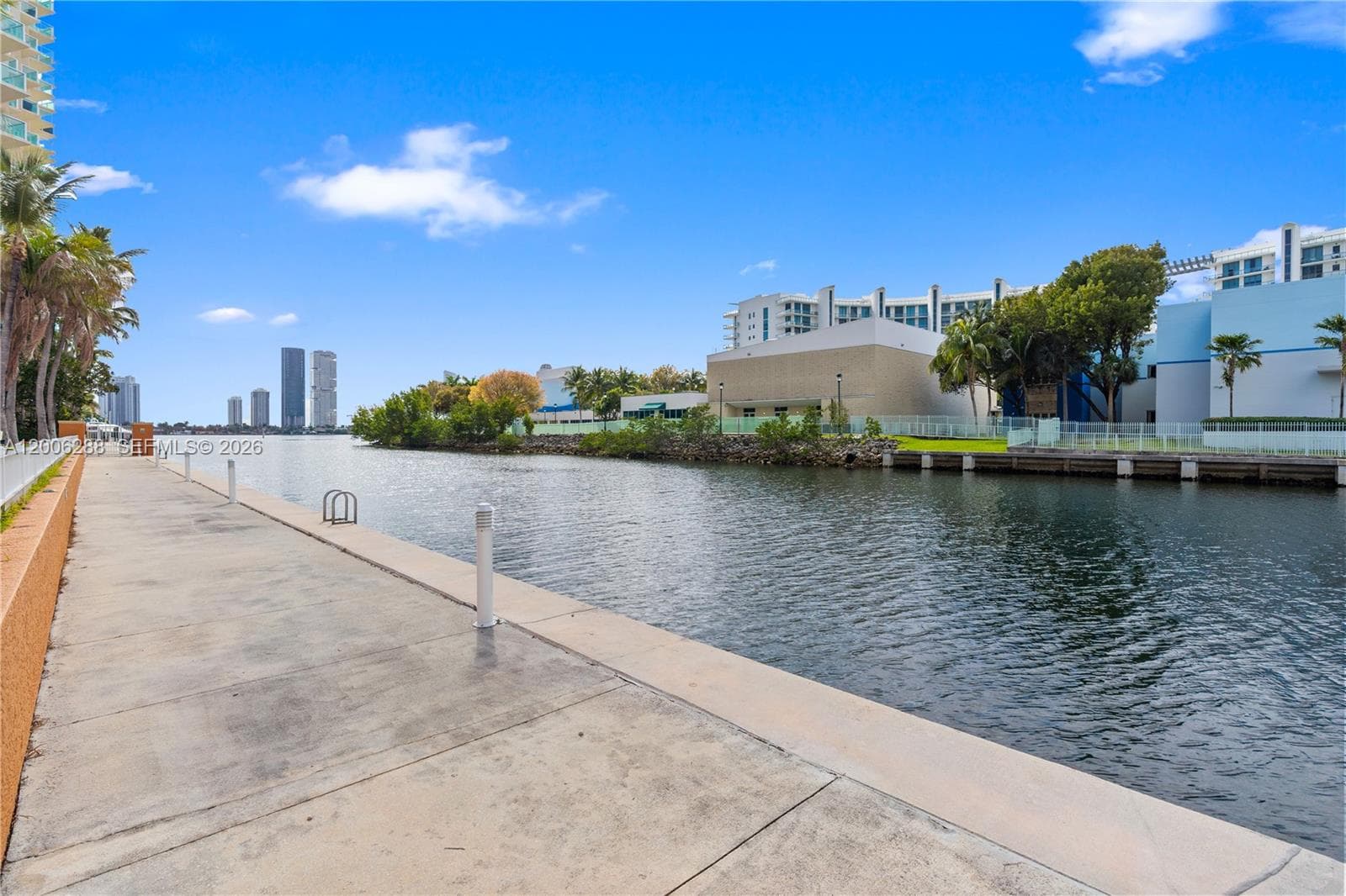 3330 NE 190th St # 712, Aventura FL 33180 — 35