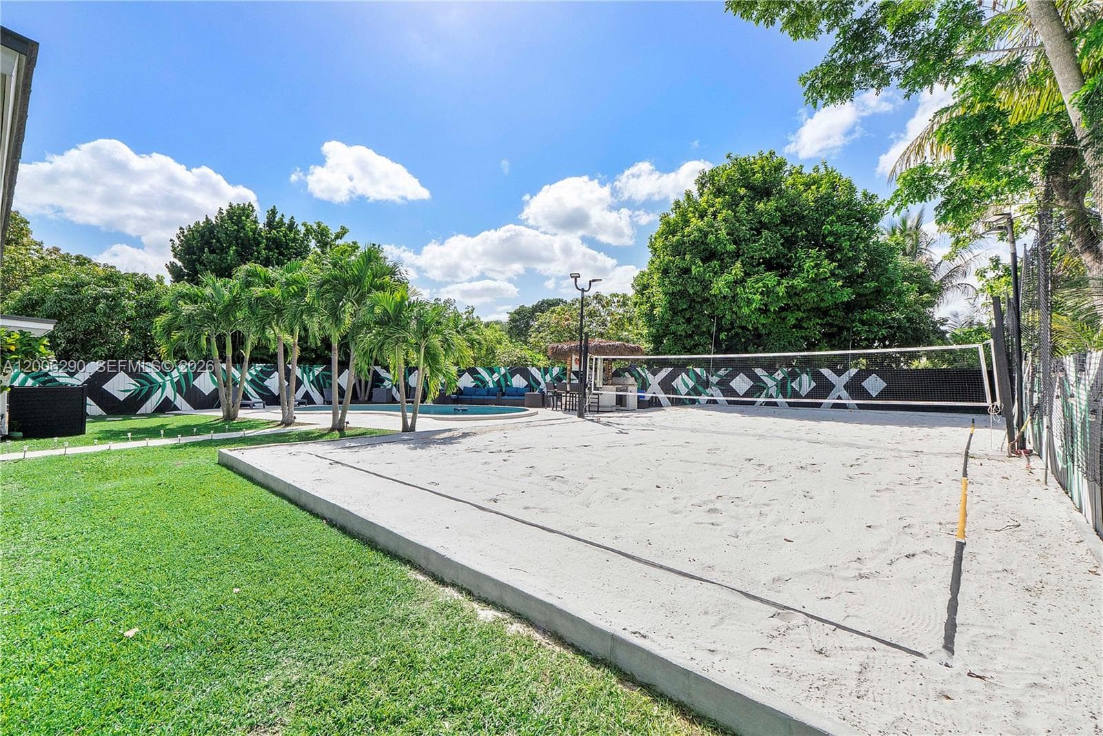14830 N Spur Dr, Miami FL 33161 — 50