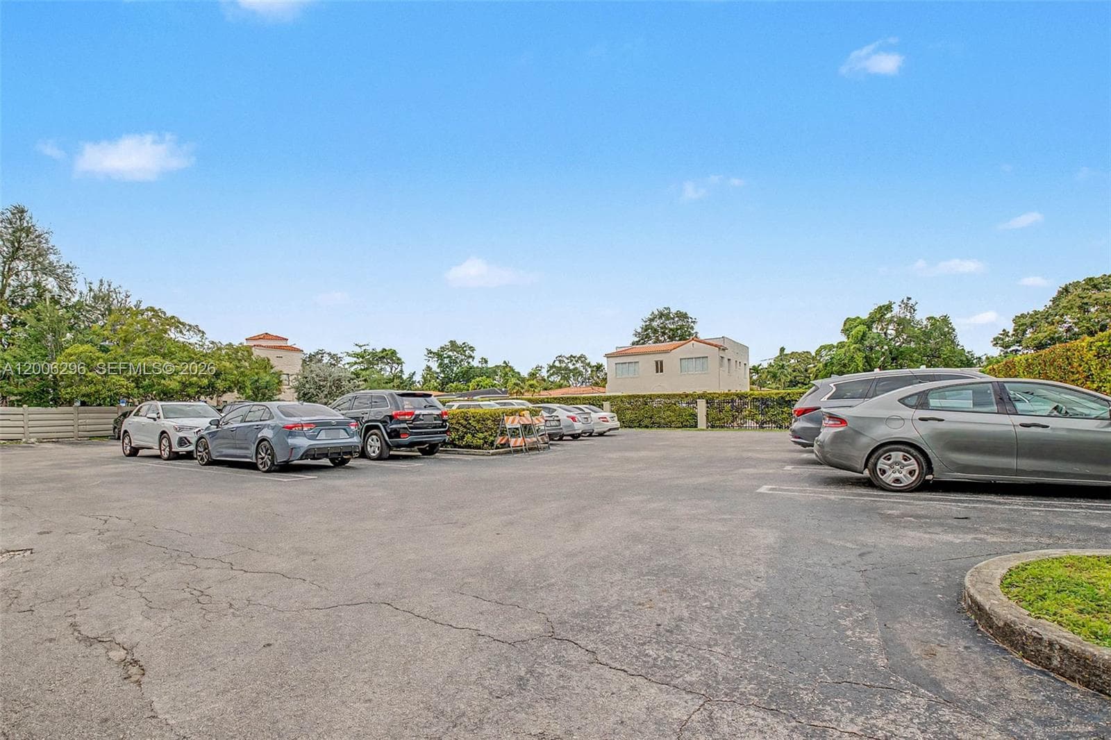 3735 SW 8th St, Coral Gables FL 33134 — 20