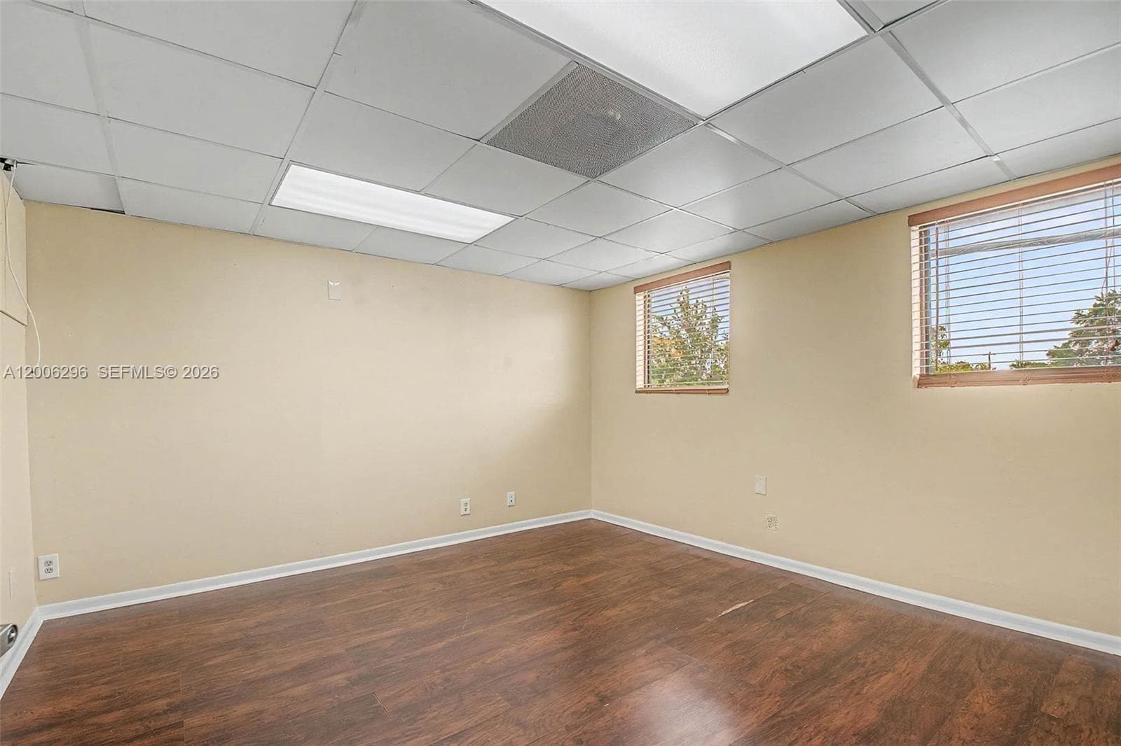 3735 SW 8th St, Coral Gables FL 33134 — 10