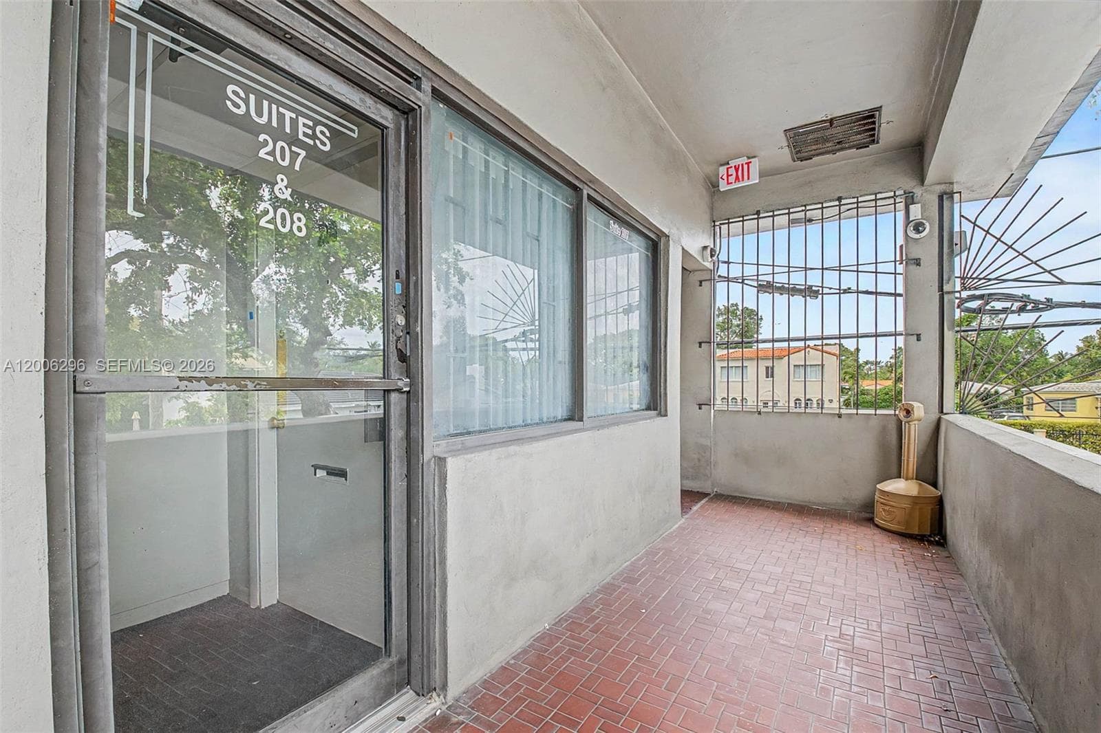 3735 SW 8th St, Coral Gables FL 33134 — 4
