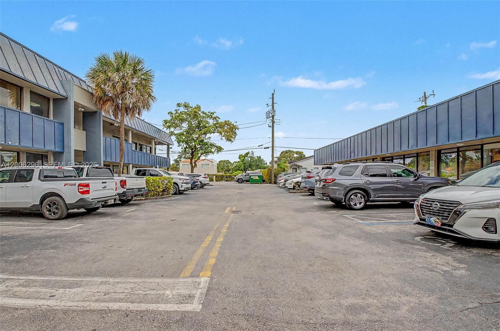 3735 SW 8th St, Coral Gables FL 33134 — 21