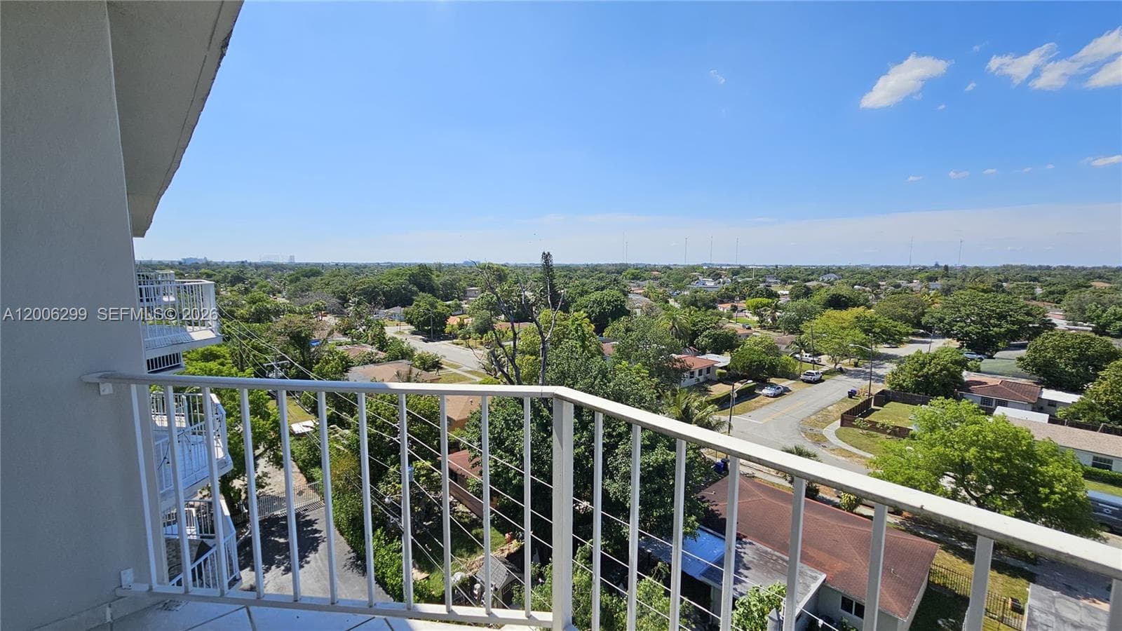 16740 NE 9th Ave # 807, North Miami Beach FL 33162 — 2