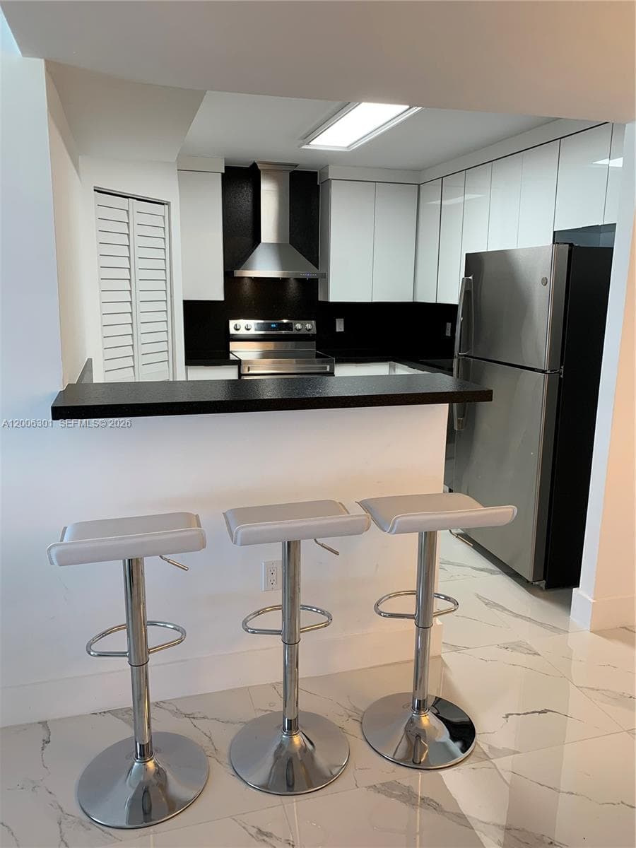 9273 Collins Ave # 606, Surfside FL 33154 — 22
