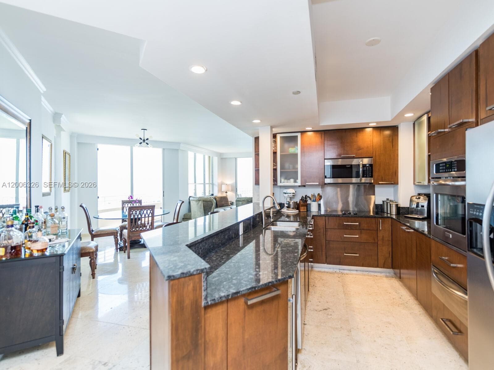 888 Brickell Key Dr # 2112, Miami FL 33131 — 24