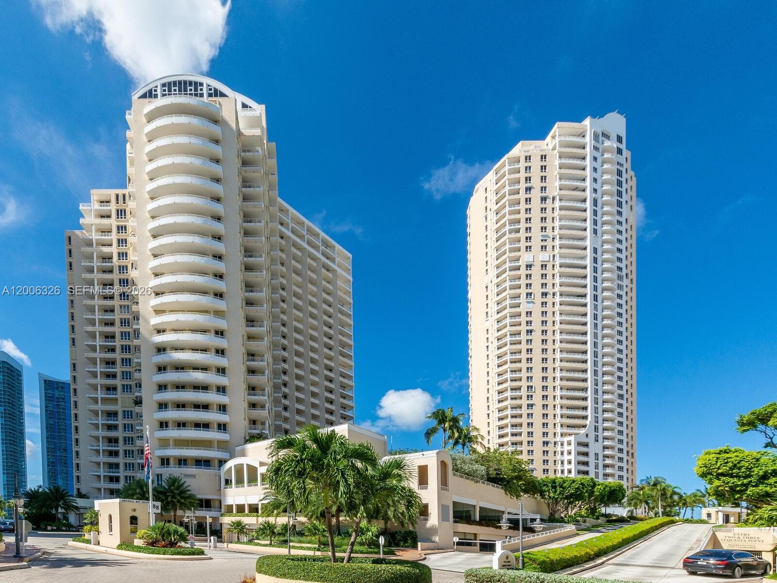 888 Brickell Key Dr # 2112, Miami FL 33131 — 37