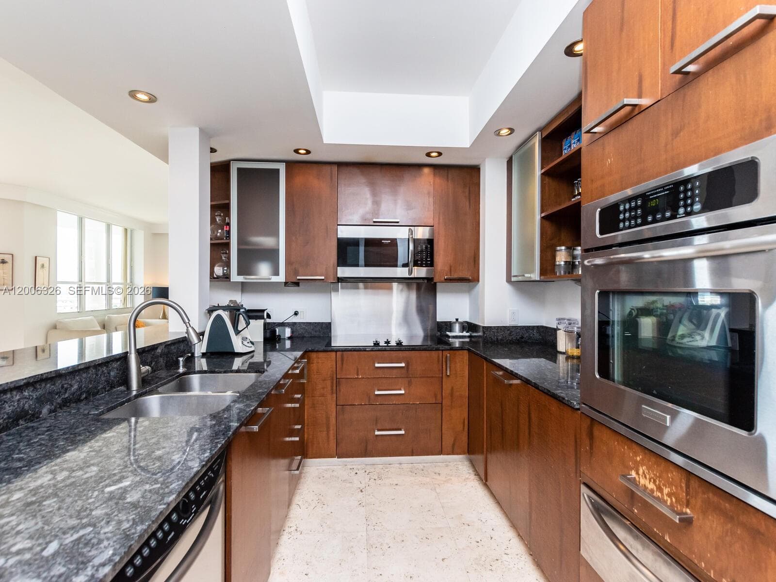 888 Brickell Key Dr # 2112, Miami FL 33131 — 19