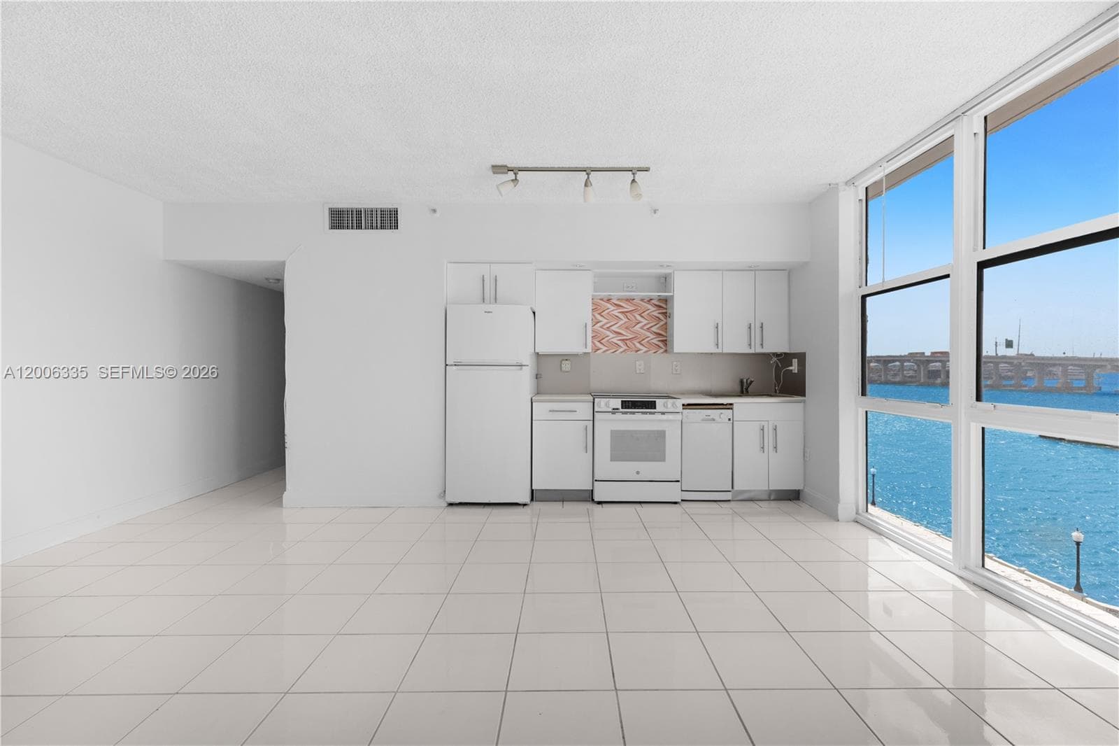 555 NE 15th St # 501, Miami FL 33132 — 9