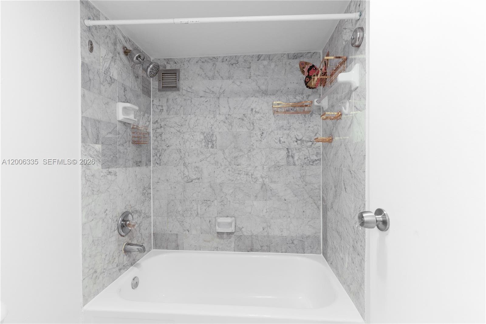 555 NE 15th St # 501, Miami FL 33132 — 18