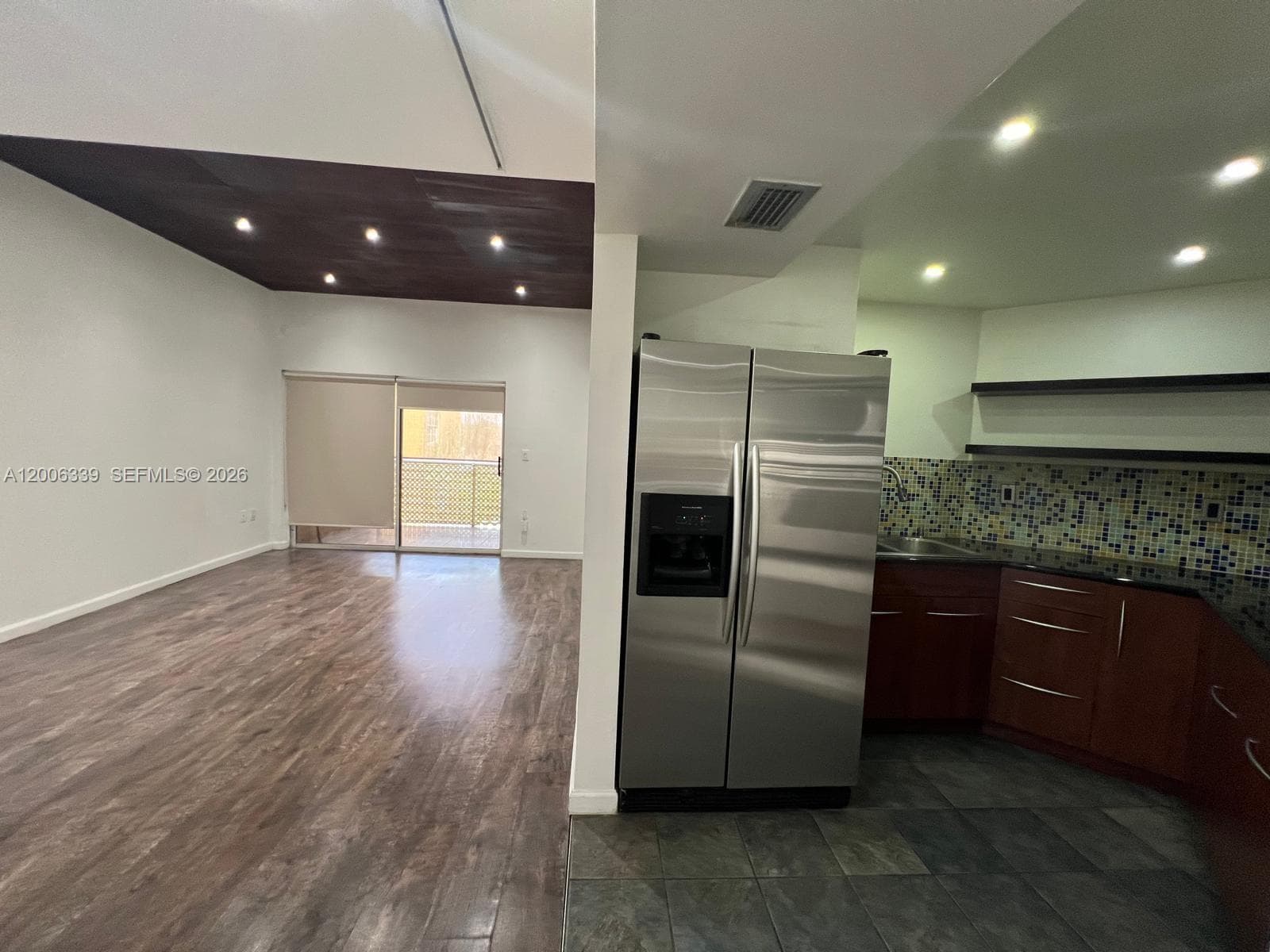9715 Fontainebleau Blvd # E308, Miami FL 33172 — 5