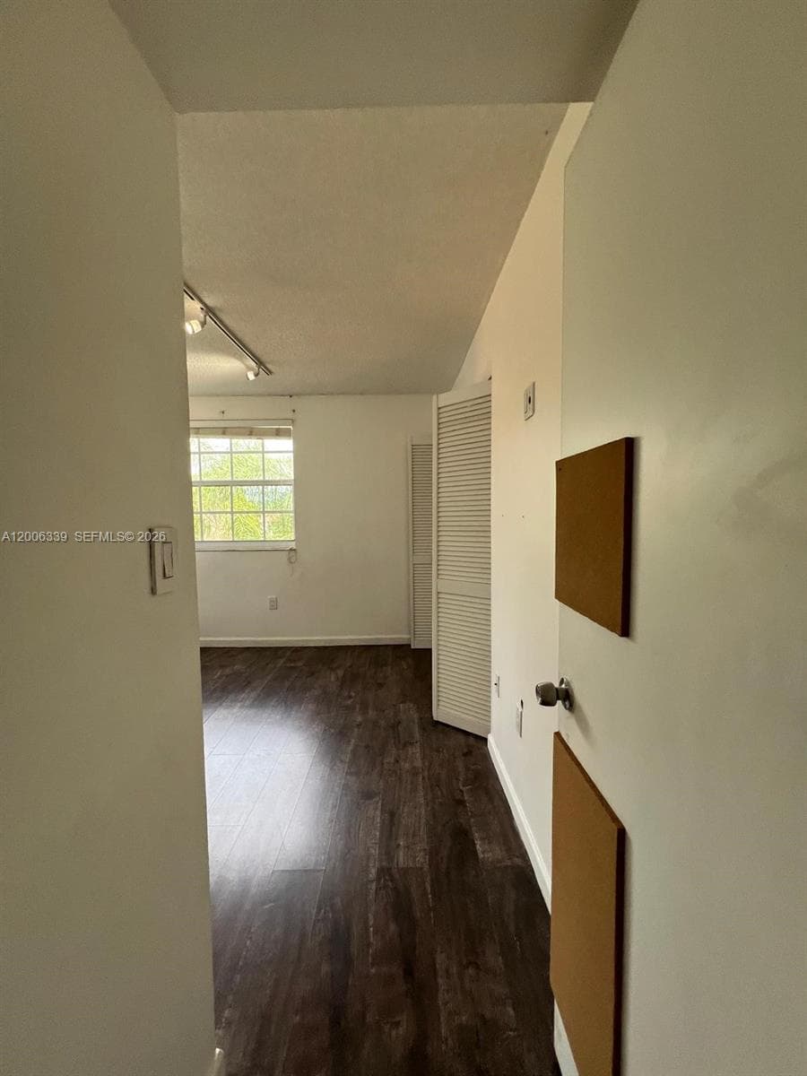 9715 Fontainebleau Blvd # E308, Miami FL 33172 — 20