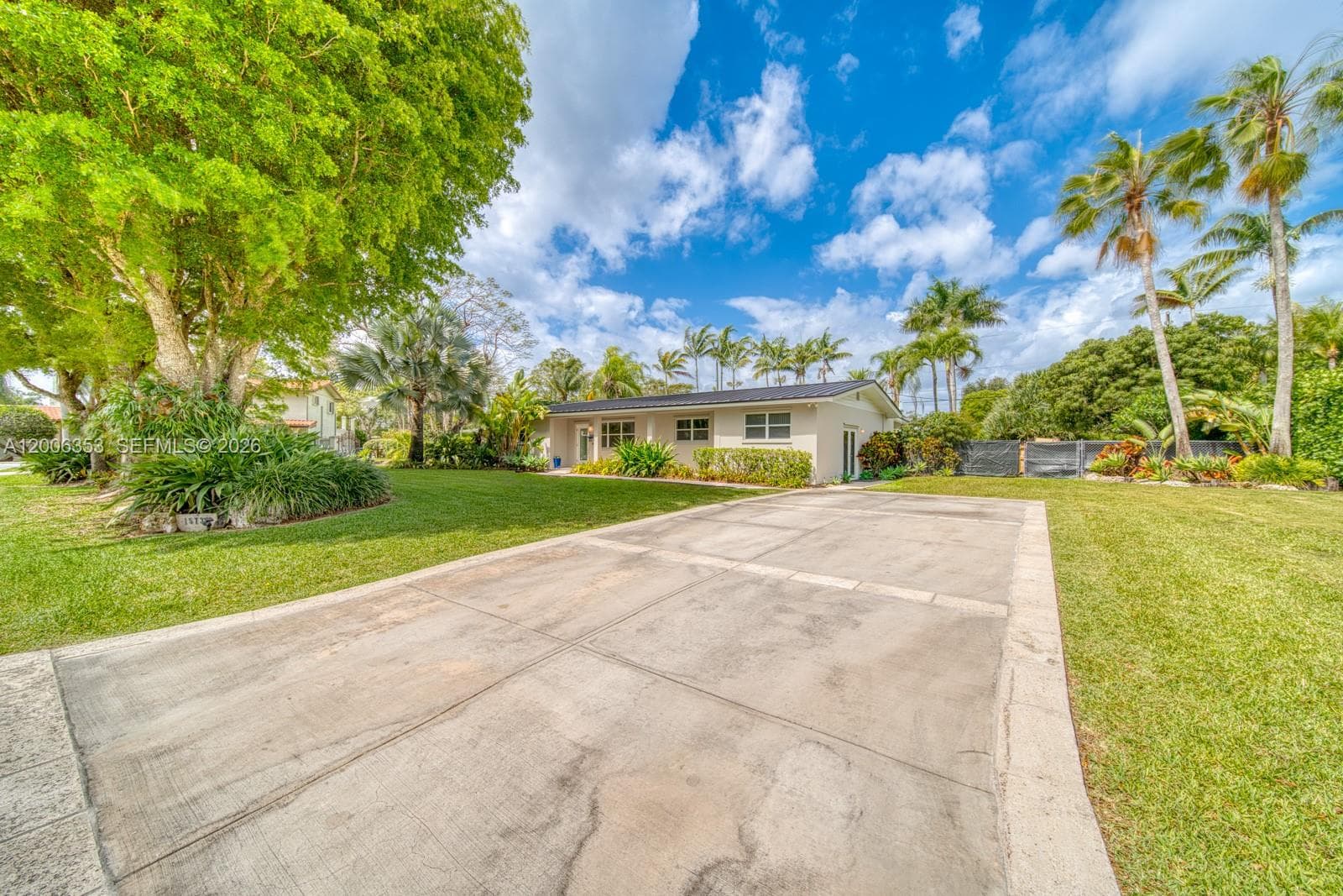 15730 SW 87th Ct, Palmetto Bay FL 33157 — 38