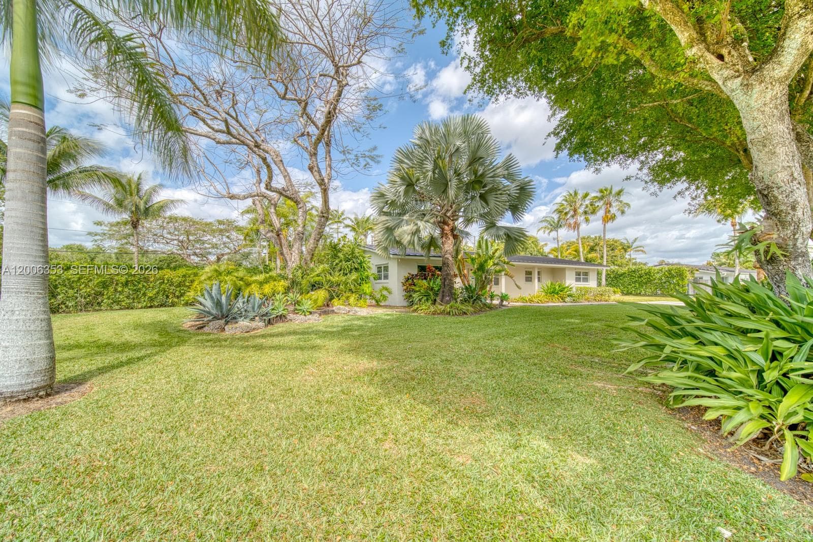 15730 SW 87th Ct, Palmetto Bay FL 33157 — 37