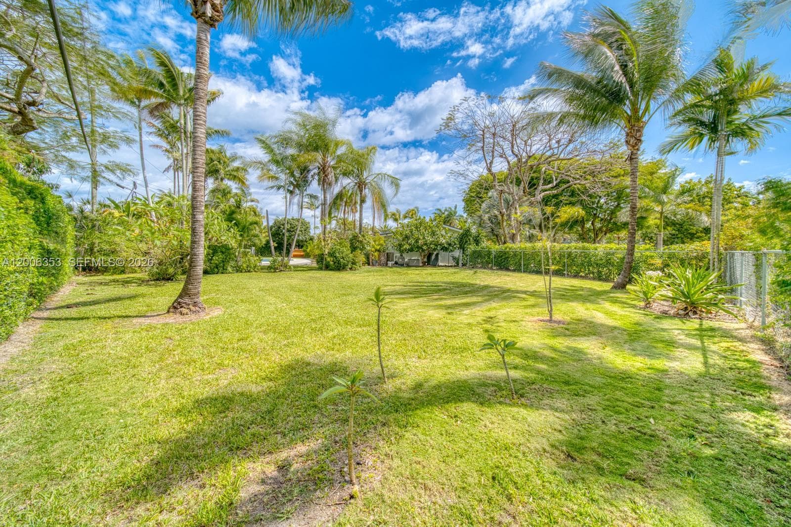 15730 SW 87th Ct, Palmetto Bay FL 33157 — 35