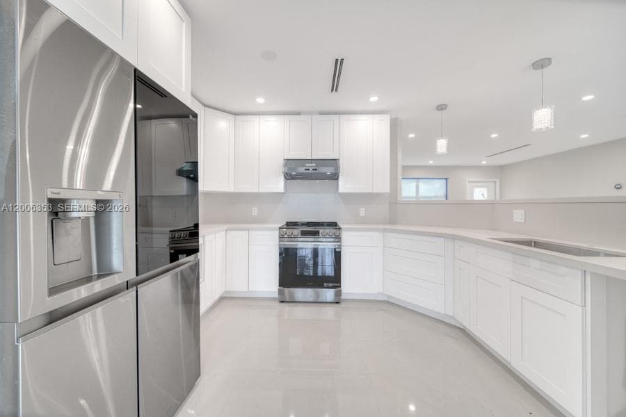15730 SW 87th Ct, Palmetto Bay FL 33157 — 8