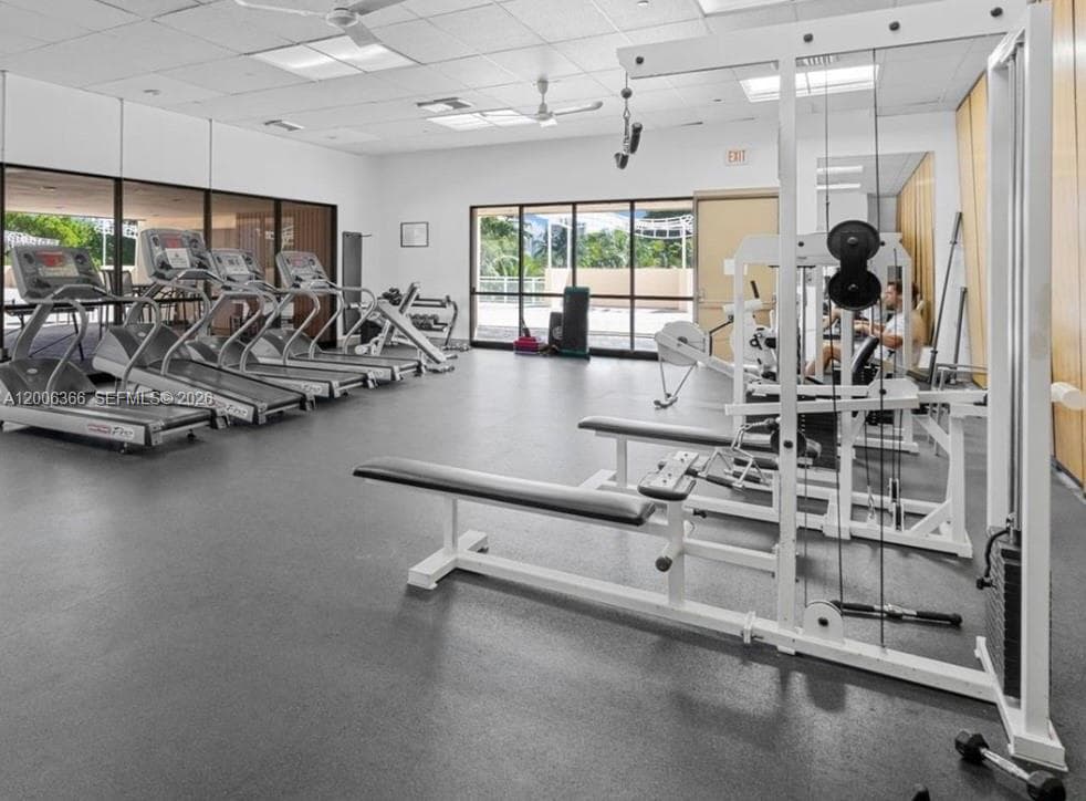 20301 W Country Club Dr, Aventura FL 33180 — 20