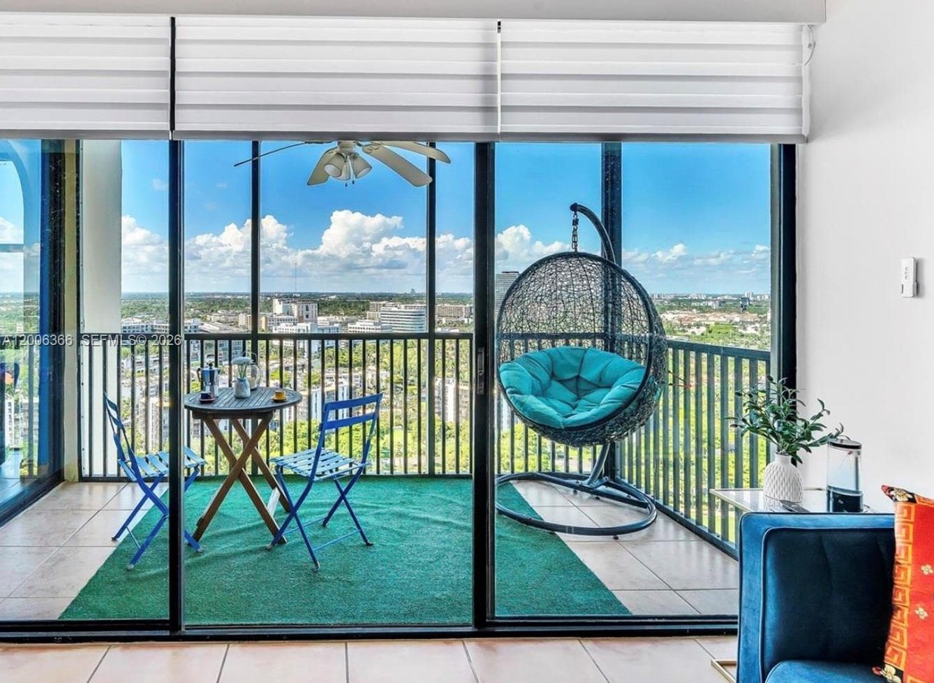 20301 W Country Club Dr, Aventura FL 33180 — 11
