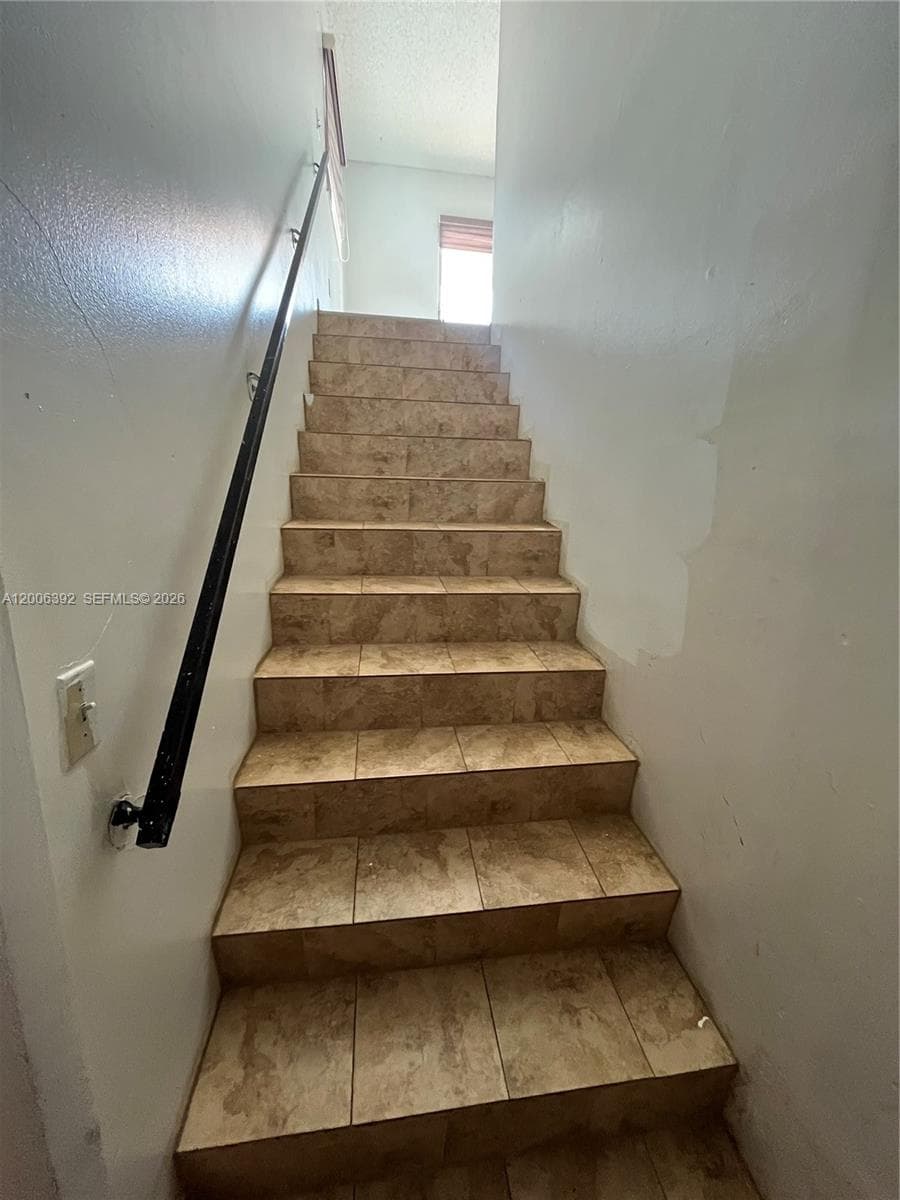334 E 21st St # 5, Hialeah FL 33010 — 2