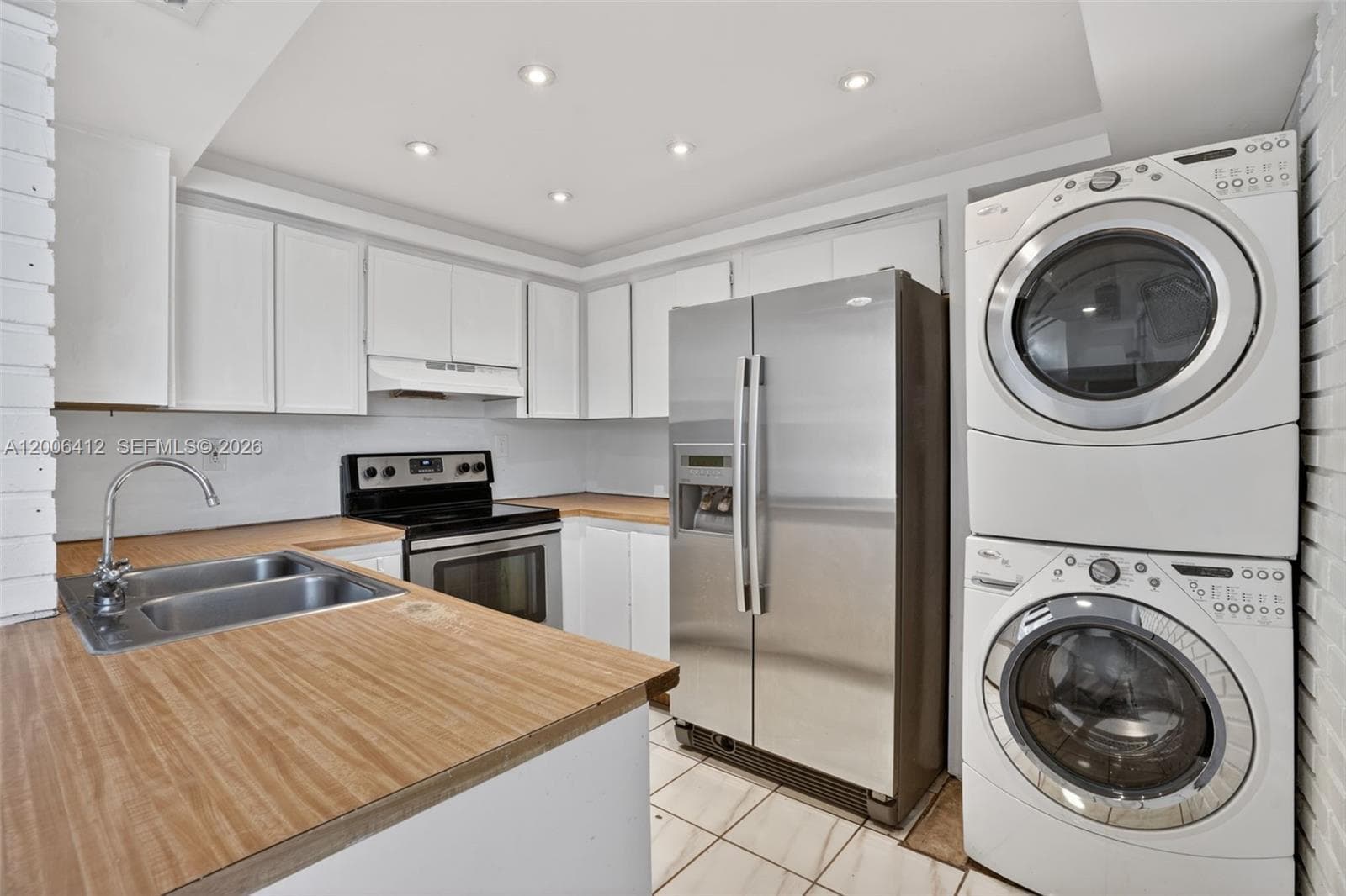 10302 NW 9th St Cir # 204, Miami FL 33172 — 2