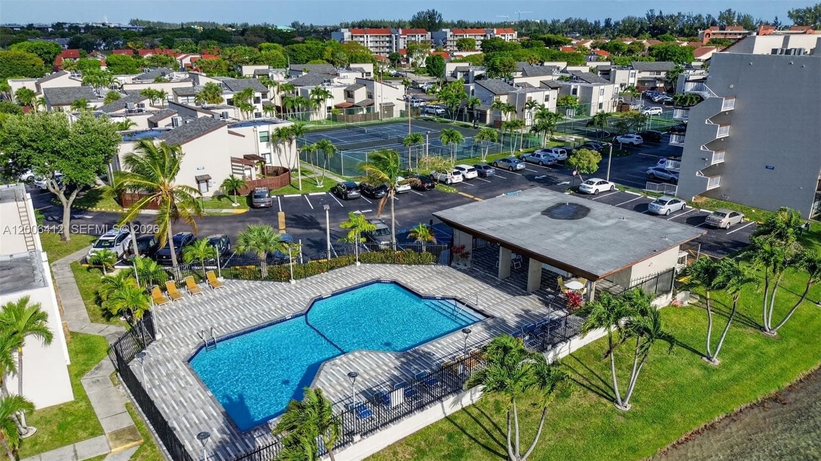 10302 NW 9th St Cir # 204, Miami FL 33172 — 34