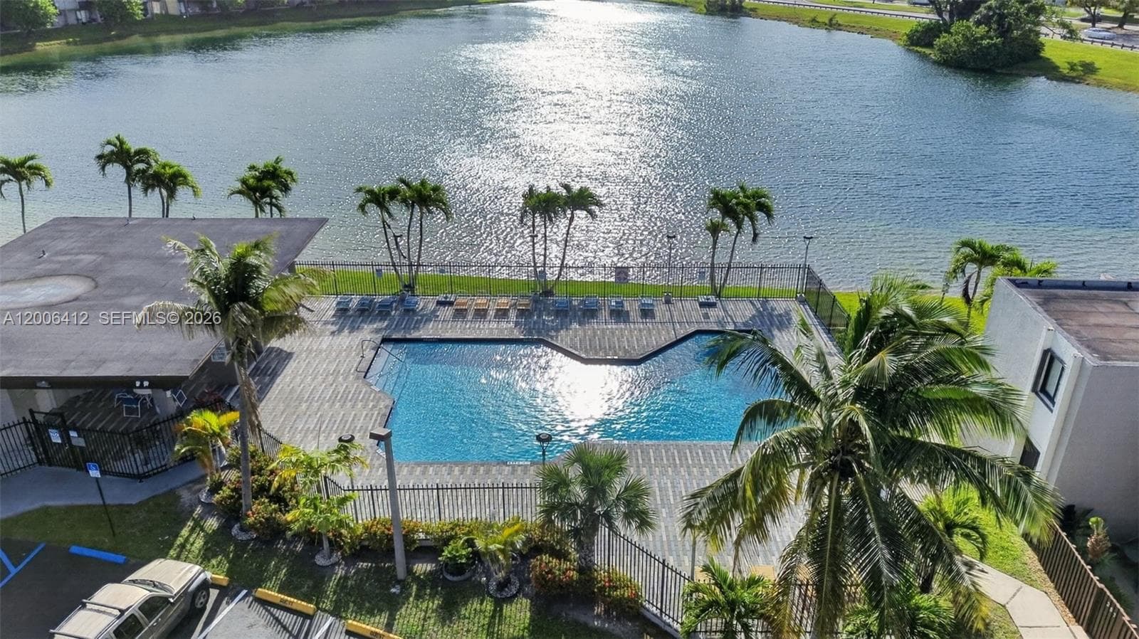 10302 NW 9th St Cir # 204, Miami FL 33172 — 33