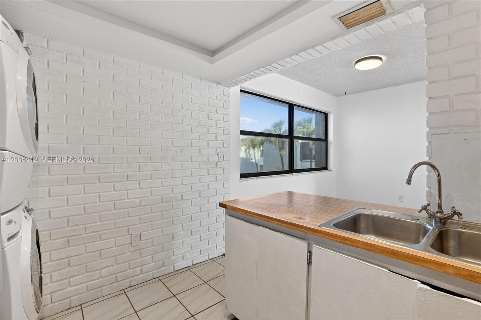 10302 NW 9th St Cir # 204, Miami FL 33172 — 14