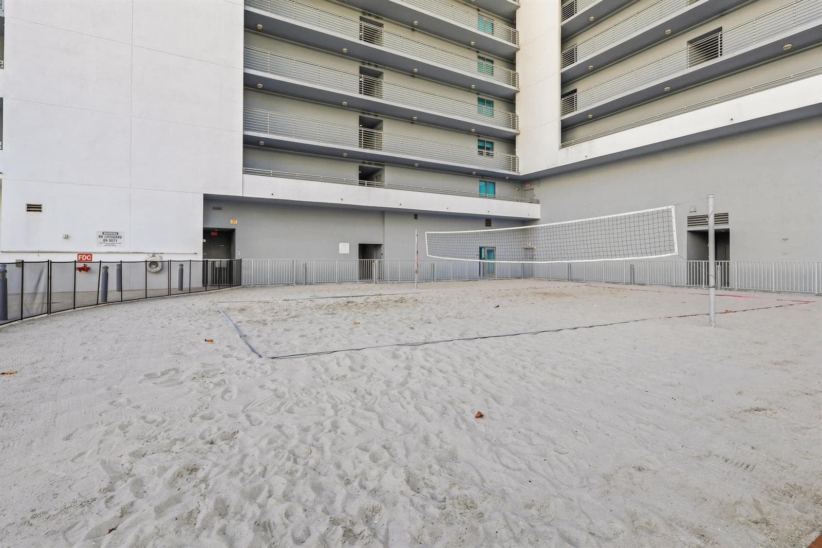 888 Biscayne Boulevard # 3702, Miami FL 33132 — 26