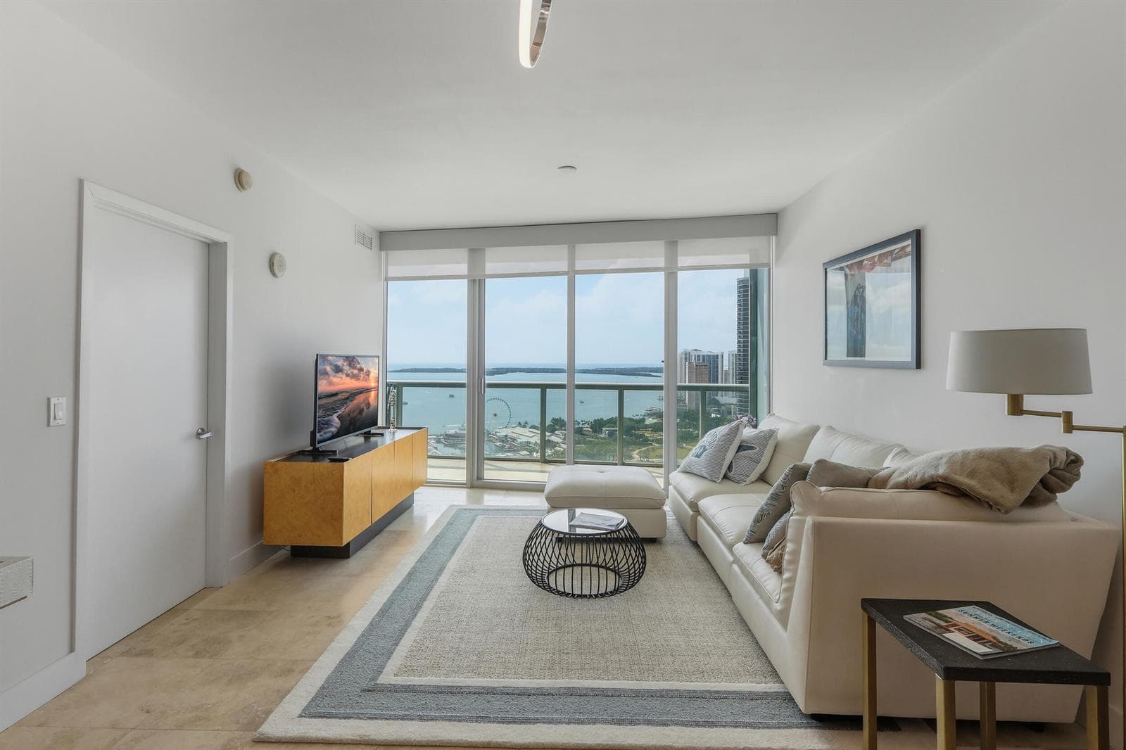 888 Biscayne Boulevard # 3702, Miami FL 33132 — 4