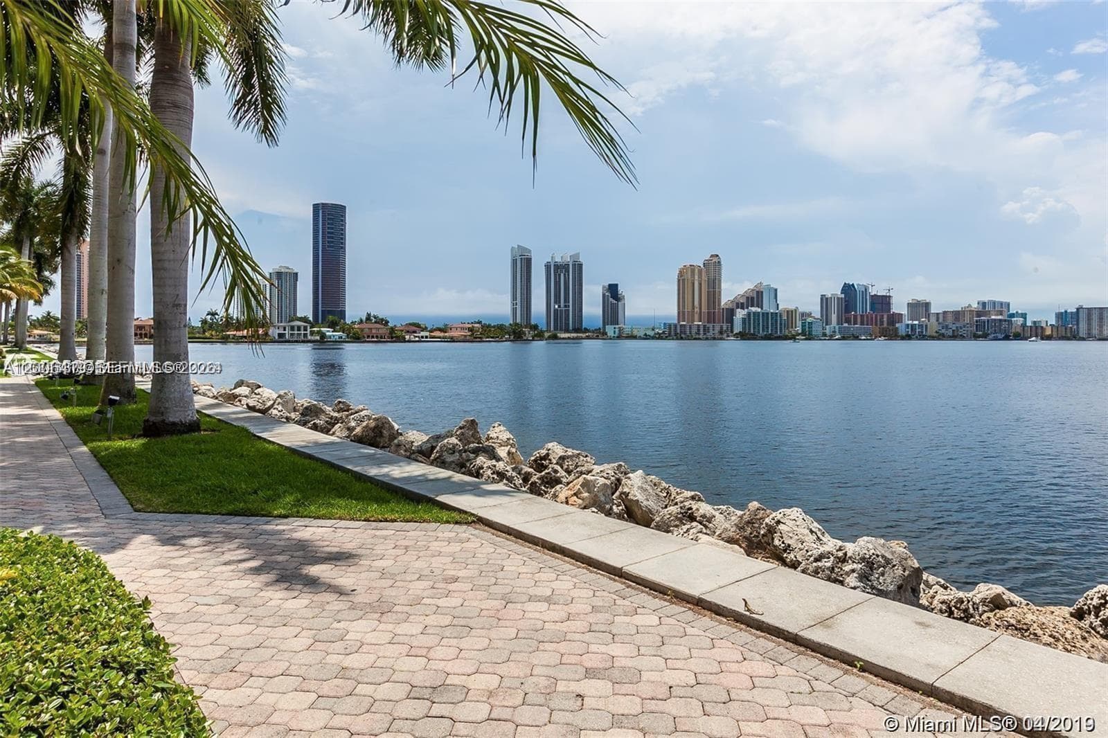 3600 Mystic Pointe Dr # 511, Aventura FL 33180 — 42