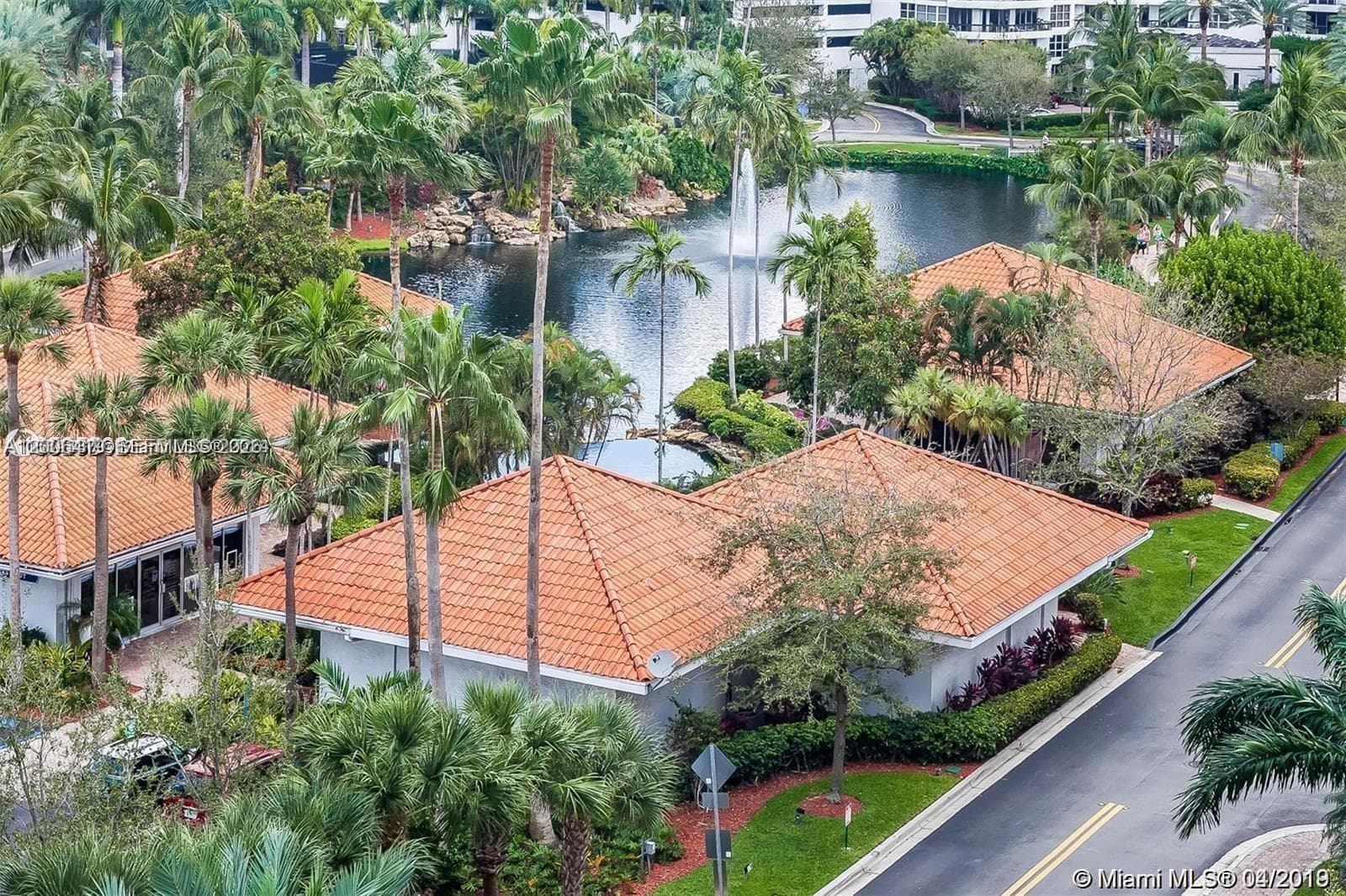 3600 Mystic Pointe Dr # 511, Aventura FL 33180 — 43
