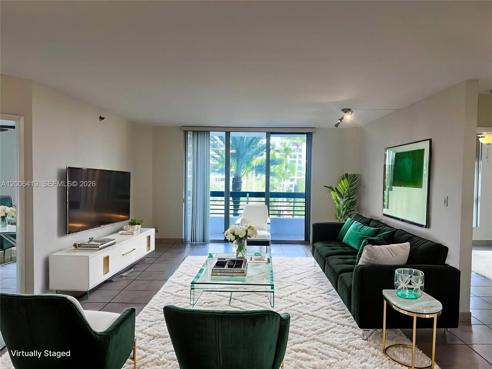 3600 Mystic Pointe Dr # 511, Aventura FL 33180 — 1