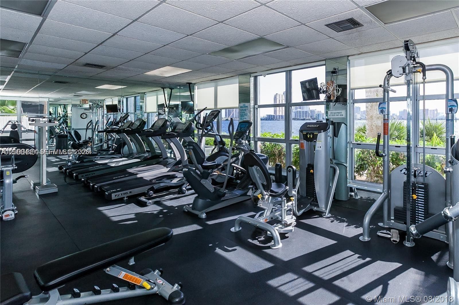 3600 Mystic Pointe Dr # 511, Aventura FL 33180 — 24
