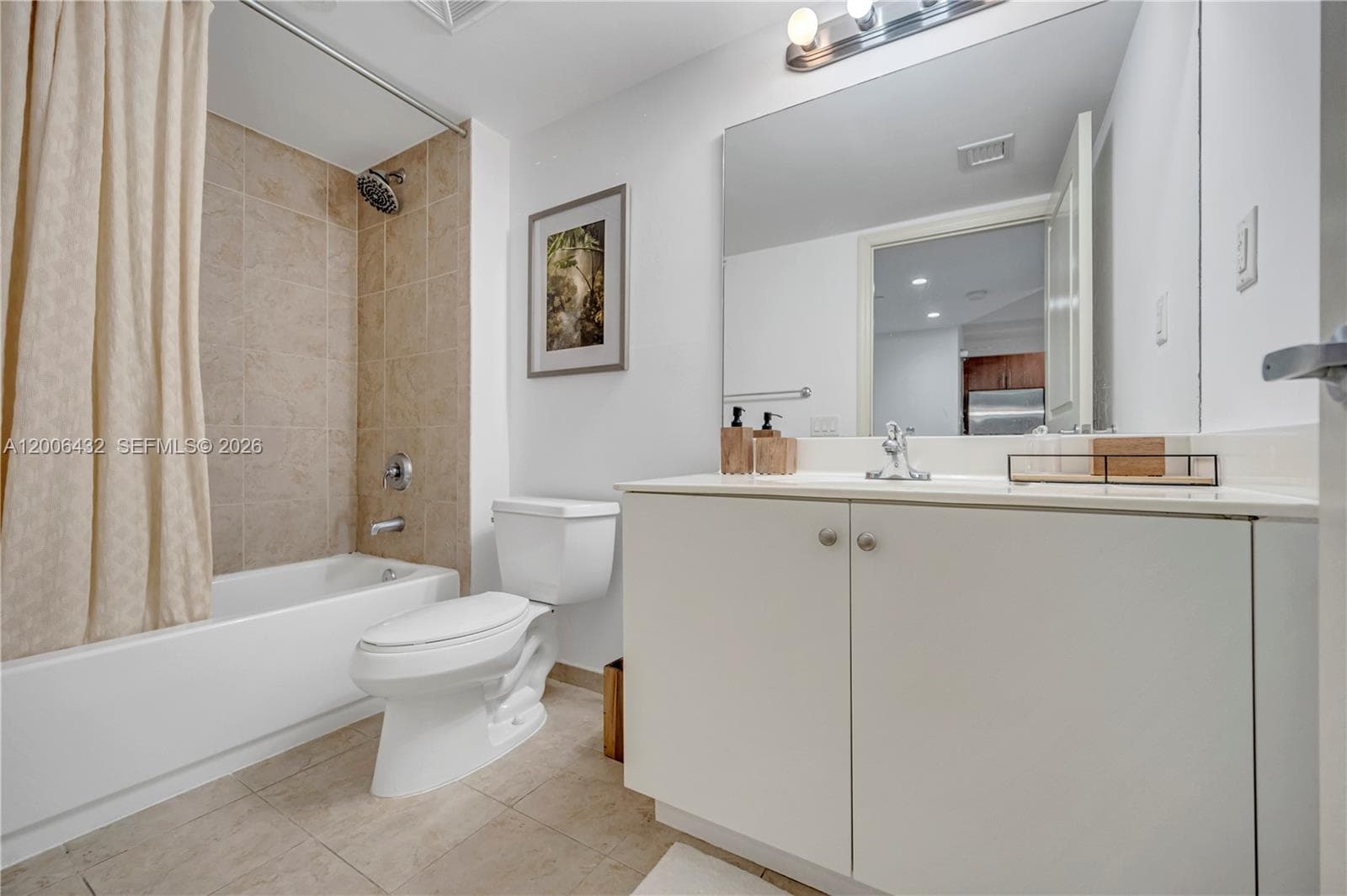 111 E Flagler St # 506, Miami FL 33131 — 18