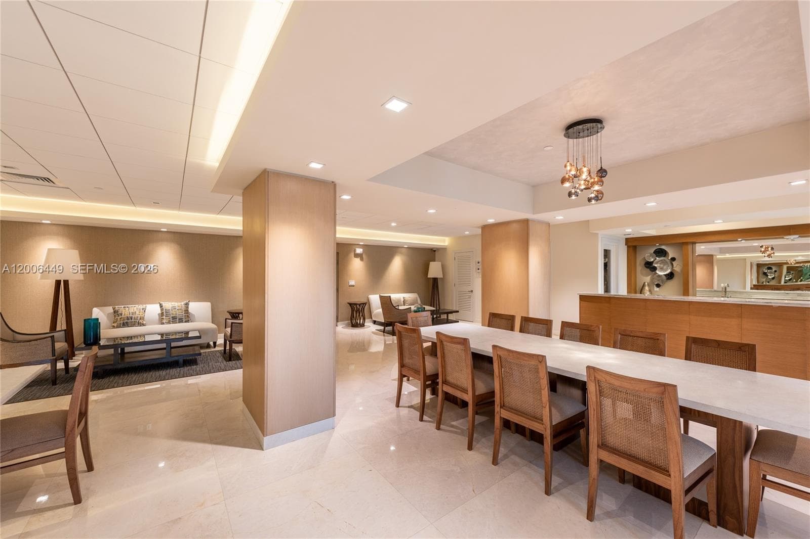 600 Grapetree Dr, Key Biscayne FL 33149 — 34