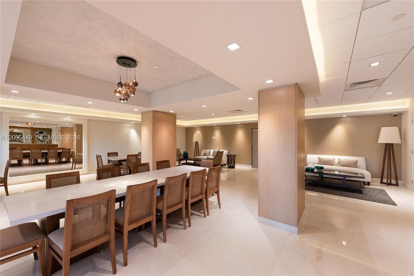 600 Grapetree Dr, Key Biscayne FL 33149 — 33