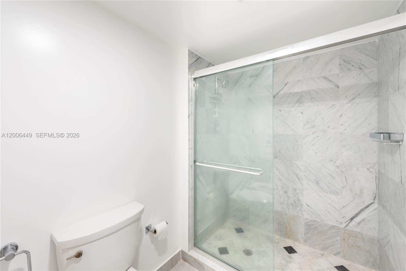 600 Grapetree Dr, Key Biscayne FL 33149 — 21