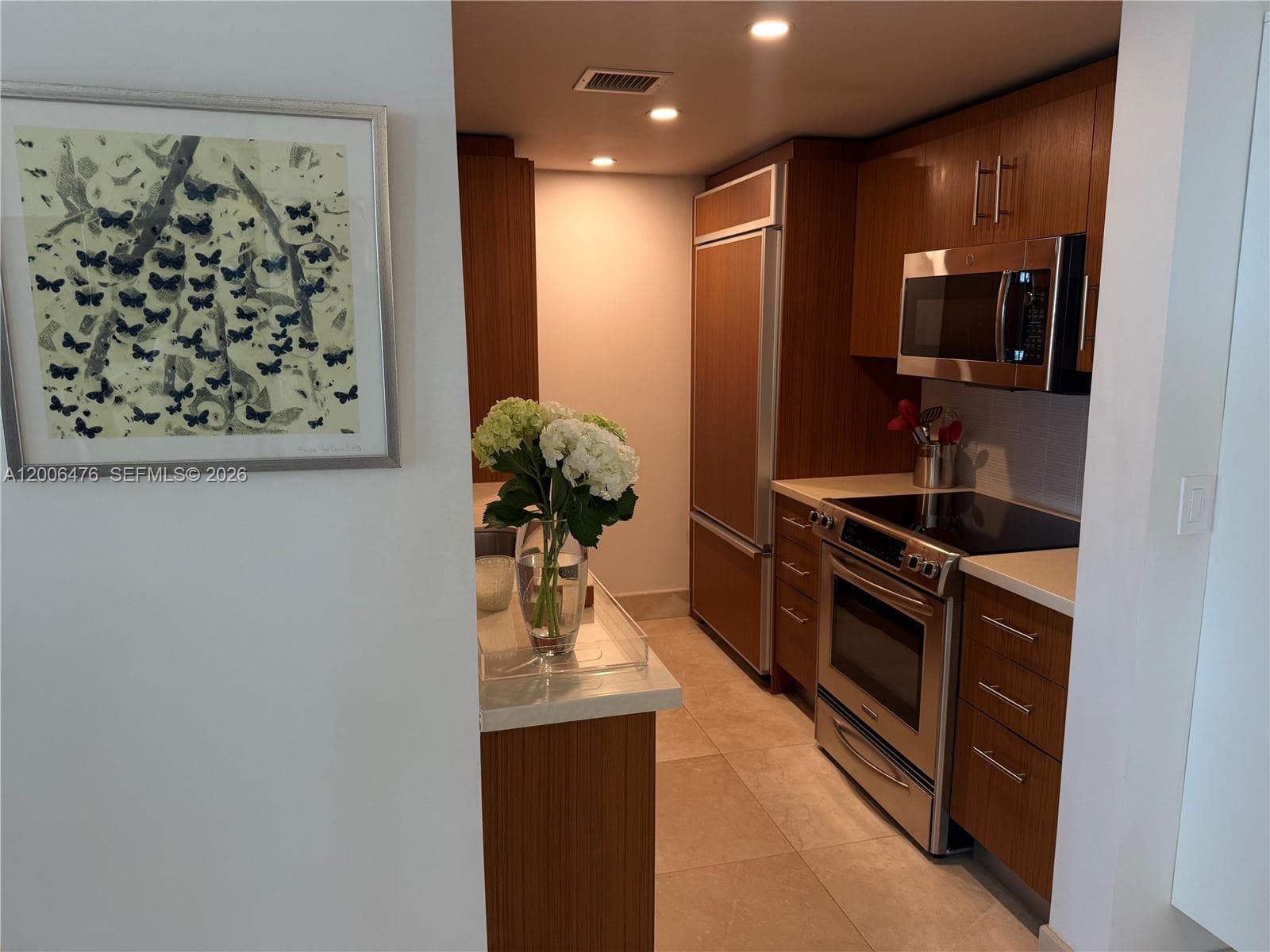 10275 Collins Ave # 533, Bal Harbour FL 33154 — 39