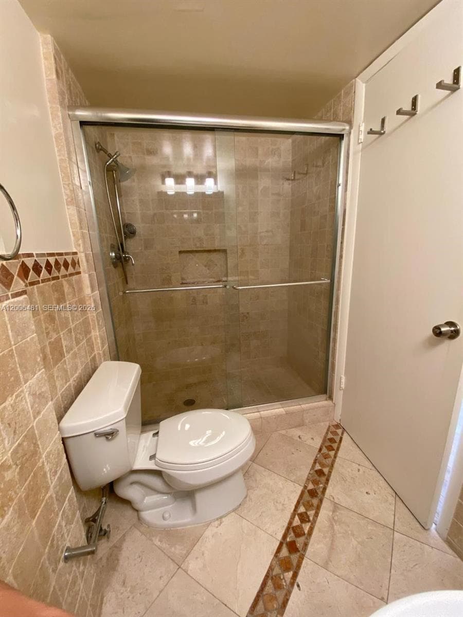 18041 Biscayne Blvd # 804, Aventura FL 33160 — 14