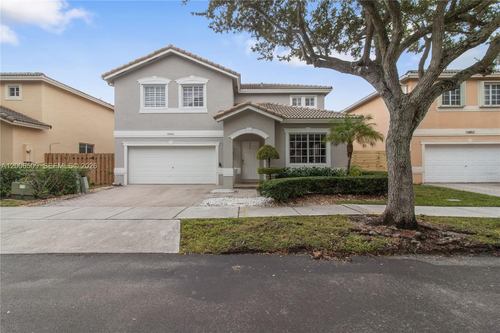 10842 NW 53rd Ln, Doral FL 33178 — 1