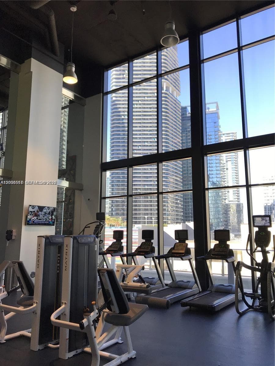 1010 Brickell Ave # 4609, Miami FL 33131 — 30