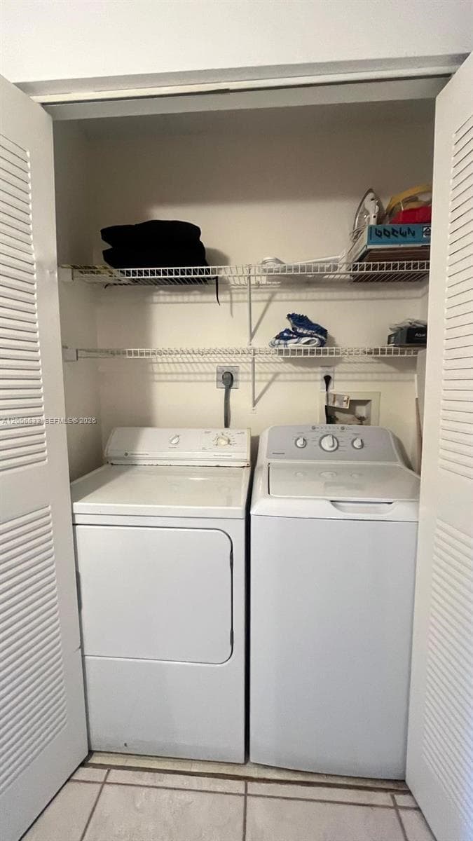 19999 E Country Club Dr # 1303, Aventura FL 33180 — 16