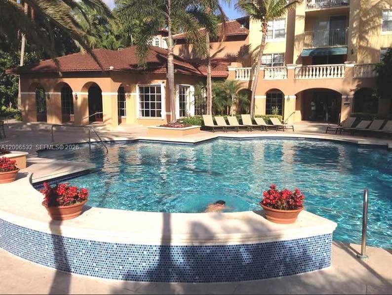 19999 E Country Club Dr # 1303, Aventura FL 33180 — 1