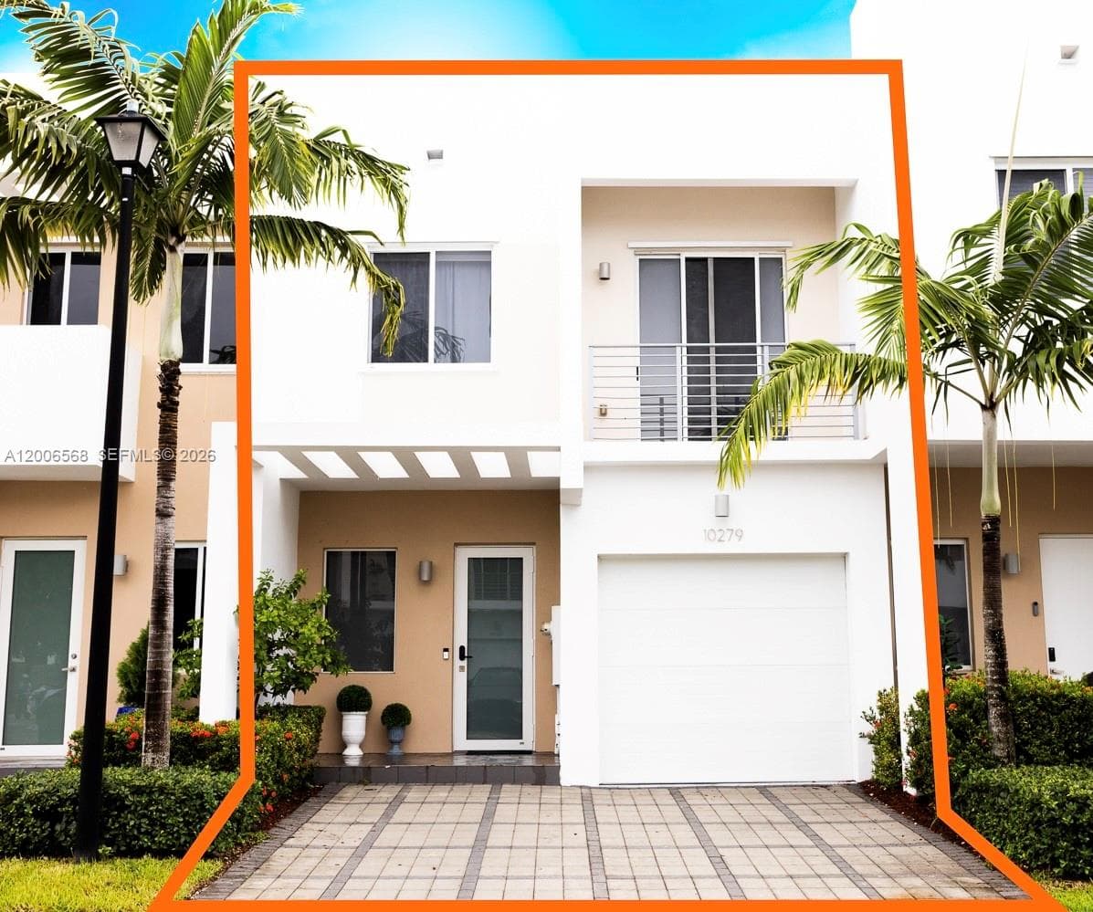 10279 NW 72nd St, Doral FL 33178 — 2